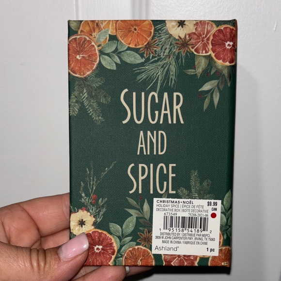 Sugar and Spice Holiday Decor - Picture 8 of 8